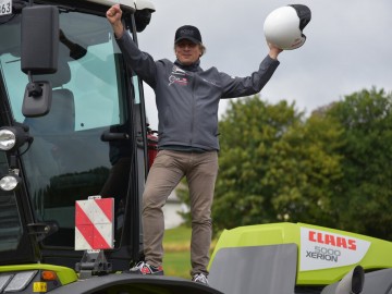 Class Xerion  - ciągnik na torze N&uuml;rburgring